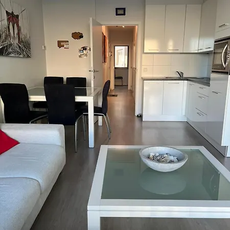 Julieze At Sea & Pool Lejlighed