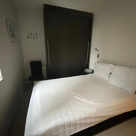 Julieze At Sea & Pool Apartment Ostend