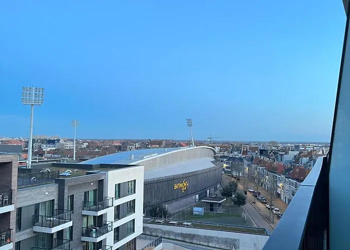 Julieze At Sea & Pool *